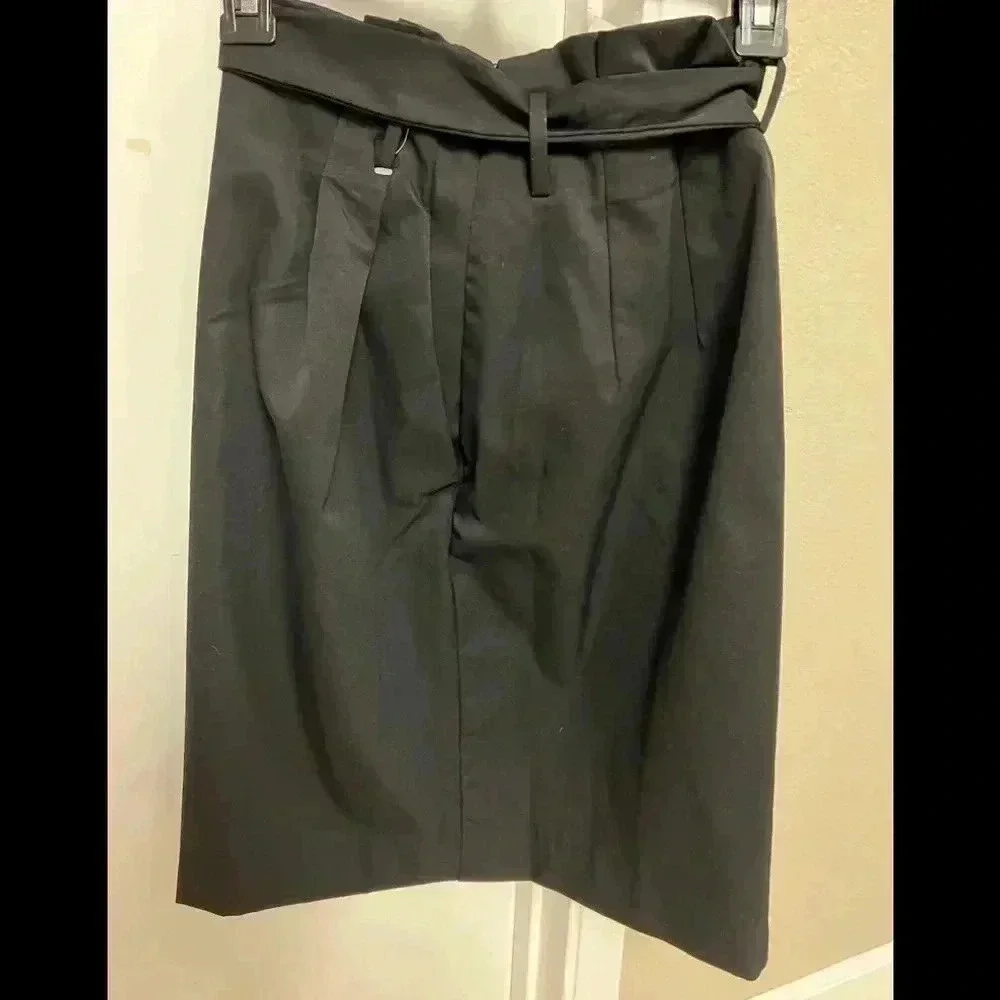 H&M black skirt